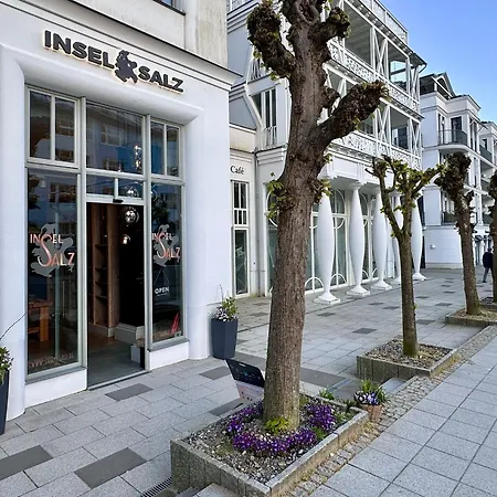 Beachflair - Bade- & Erlebniswelt Taeglich Inklusive Sellin (Rugen)